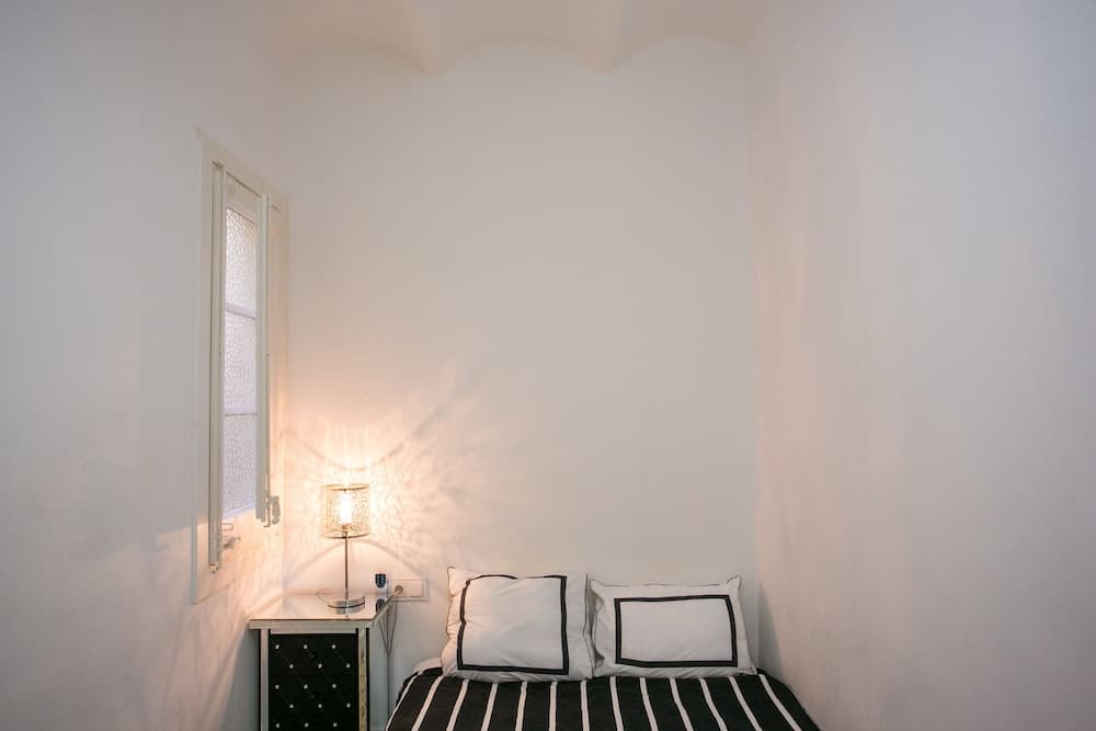 Beautiful Sagrada Familia Apartment