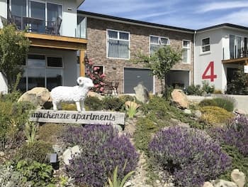 Mackenzie Apartments & Suites