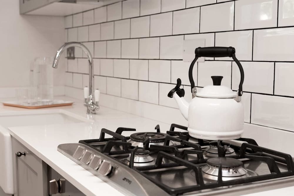 Beautifully Styled, Modern Apartment With Garden