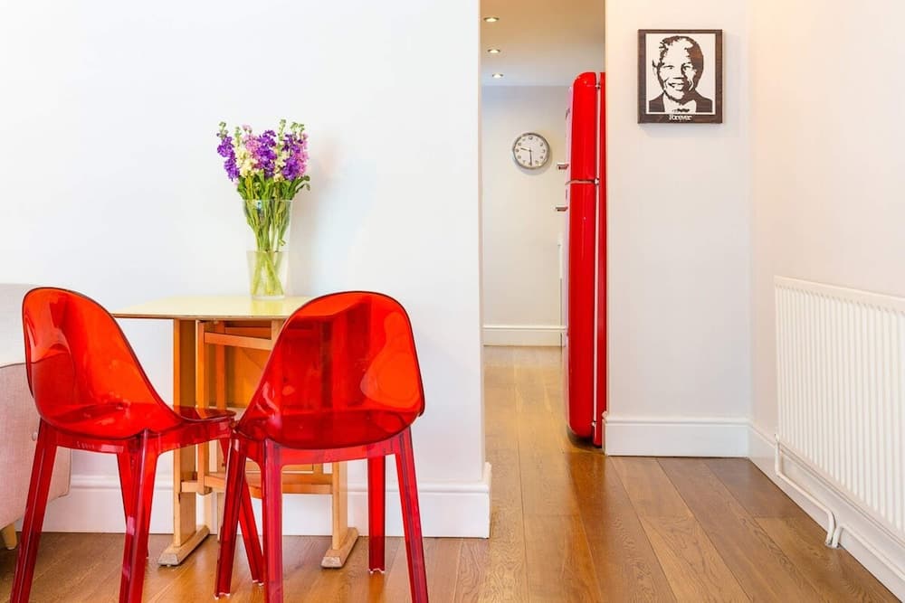 Beautifully Styled, Modern Apartment With Garden