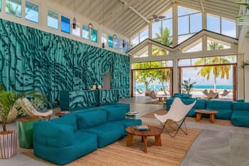 The Standard, Huruvalhi Maldives