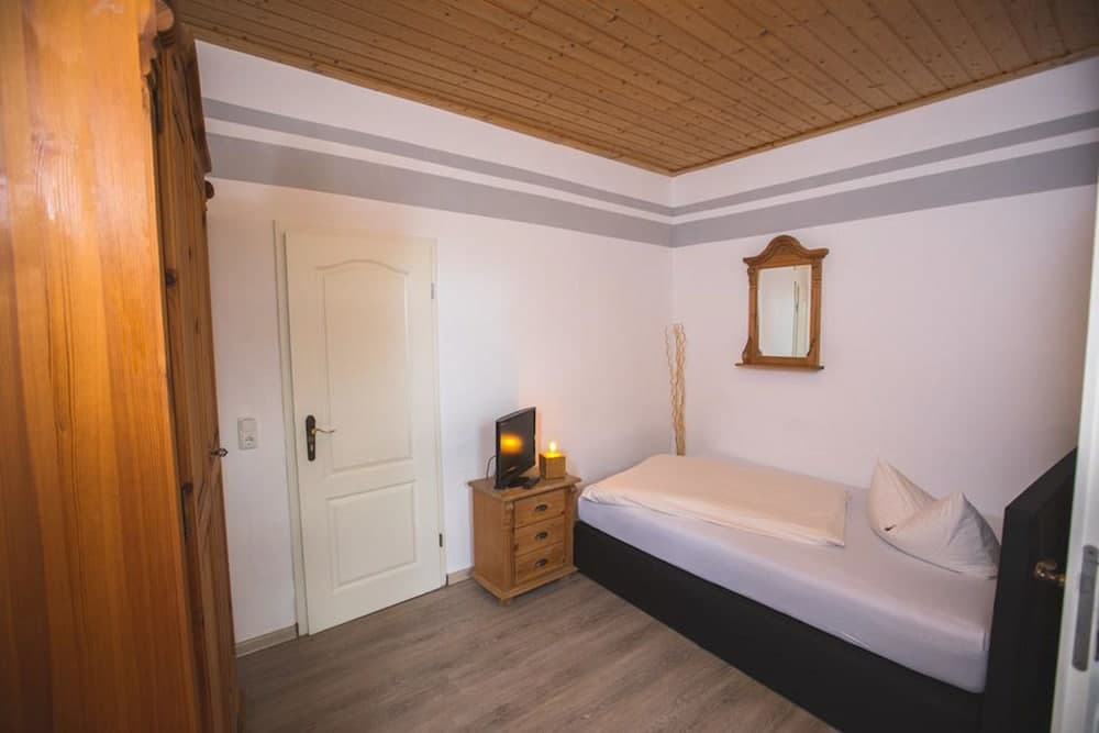 Friedrichshof Restaurant & Pension