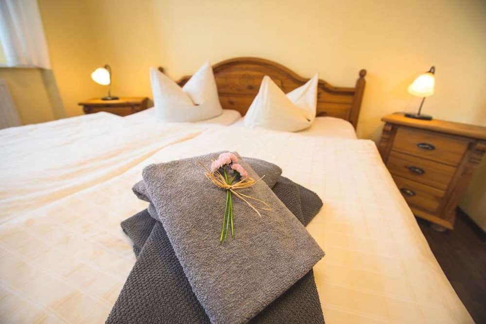 Friedrichshof Restaurant & Pension