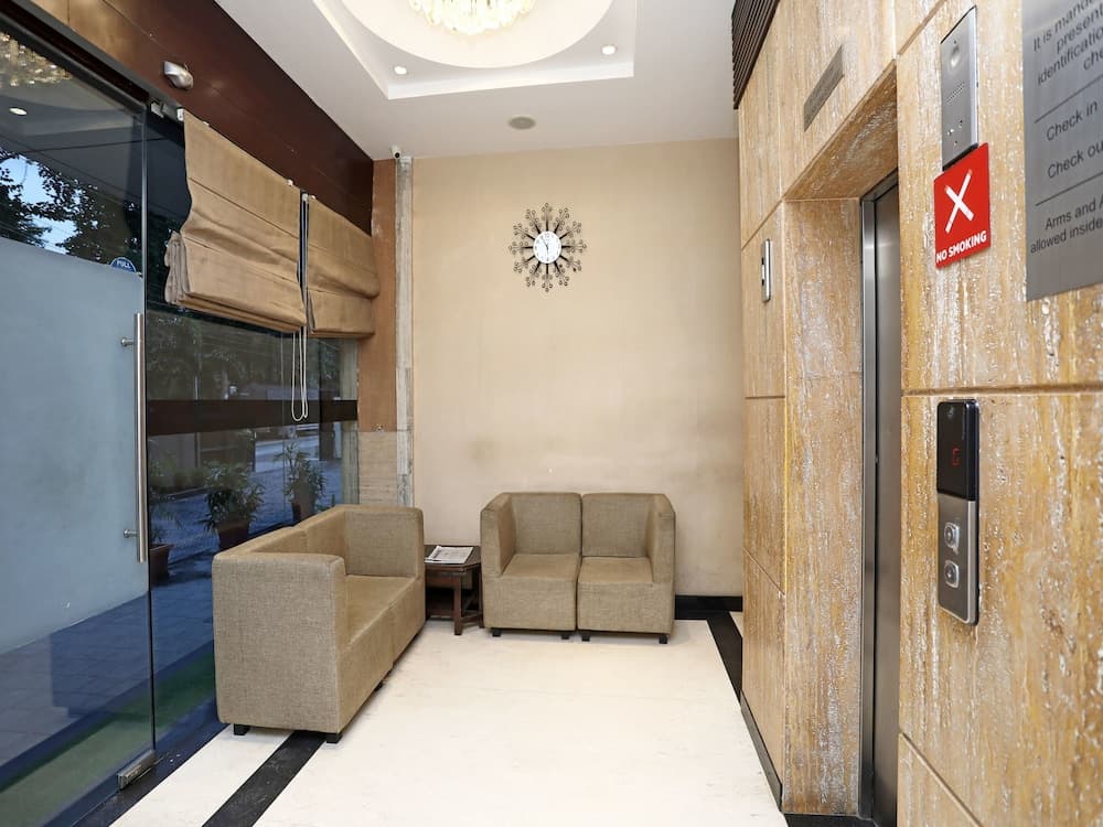 Capital O 3831 Jade Inn