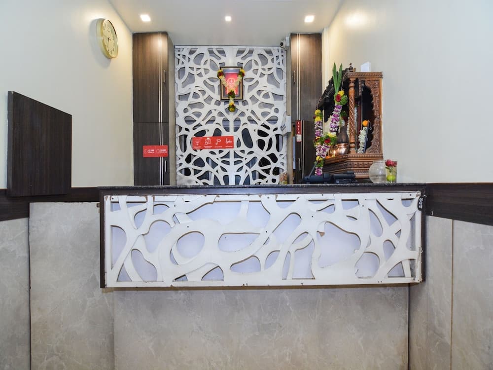 OYO 19777 Nikhil Garden