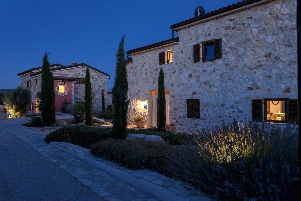 Luxury Villa Ocean Seeker with Pool