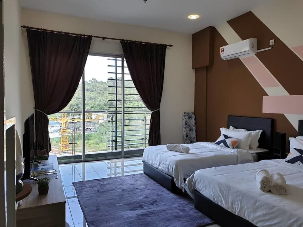 Stay Awhile at Aeropod Sovo Studio