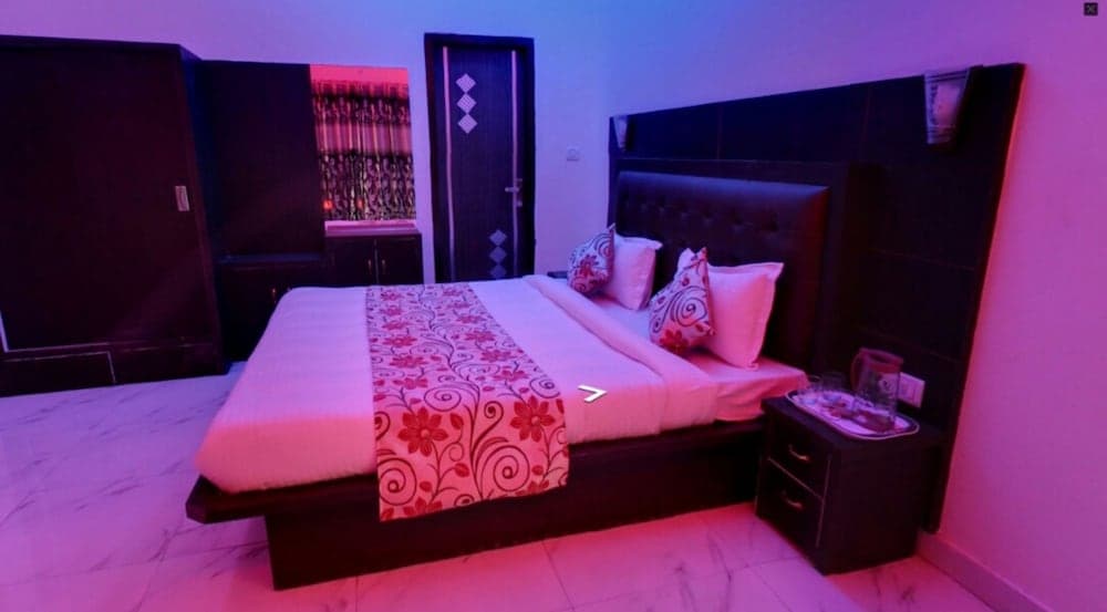 Hotel Lords Highway Inn