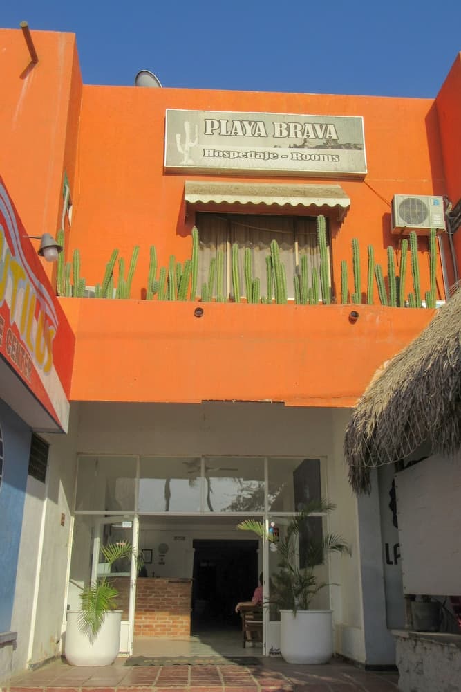 Hospedaje Playa Brava