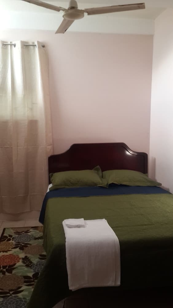 GreenzCove Apartments