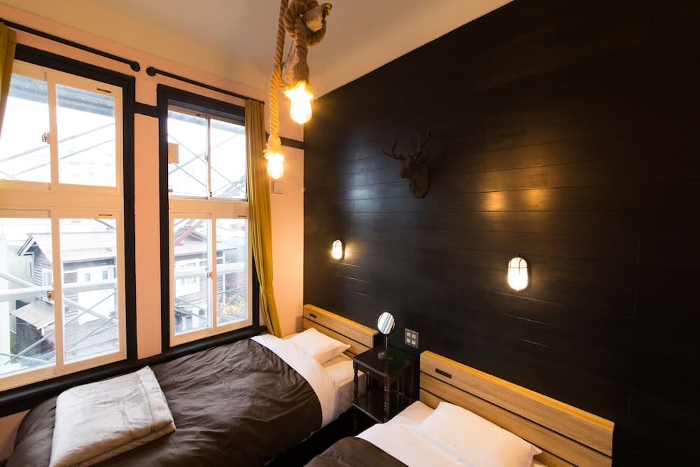 Little Barrel Guest House - Hostel