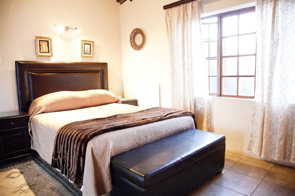 Lalapanzi Hotel and Conference Centre