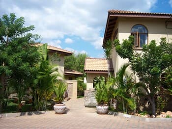 Madidinkwe Guest Villa