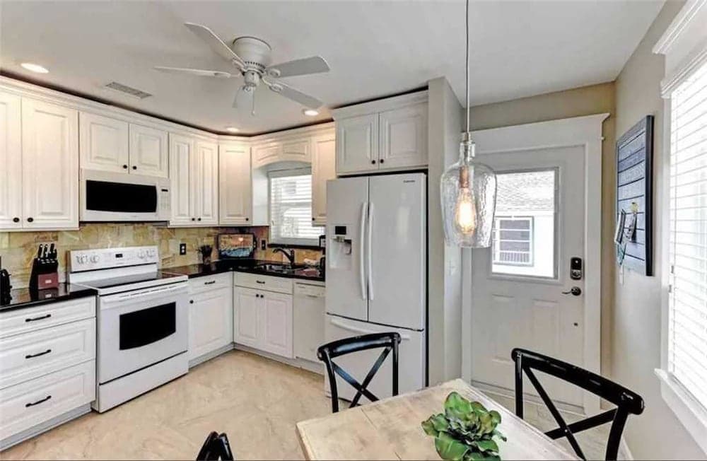 113 8th Street South Apartment 2