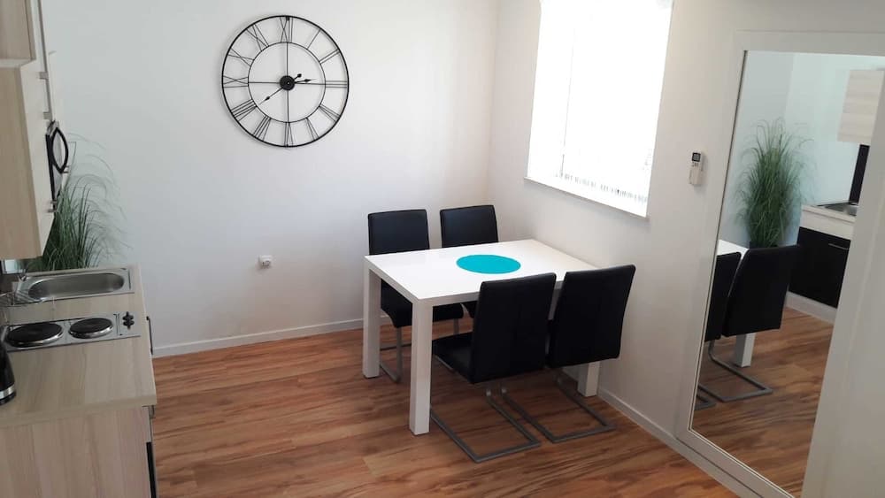 Downtown Park Suites