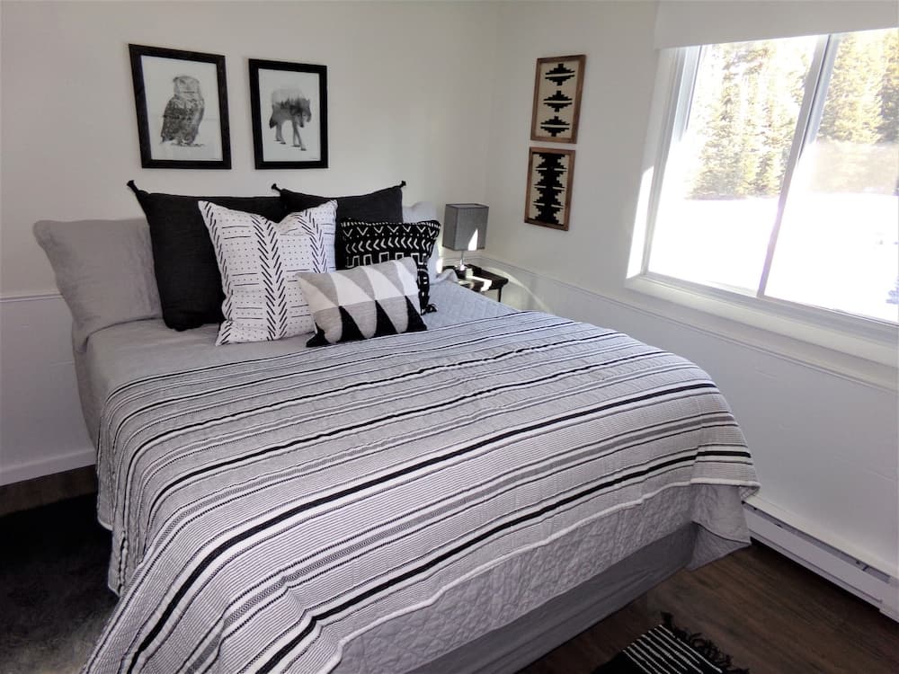 Blue River Condos 3 Bed 2 Bath