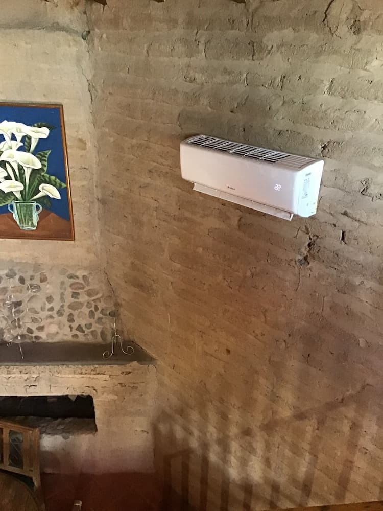 Las Flores Hotel y Cabañas