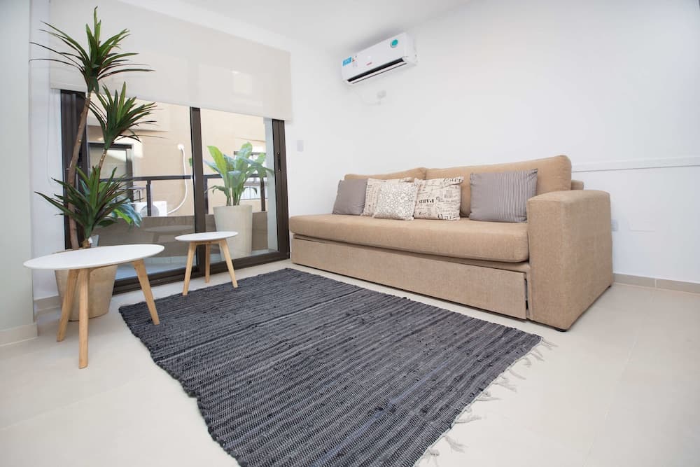 Rent San José de Calasanz 85W