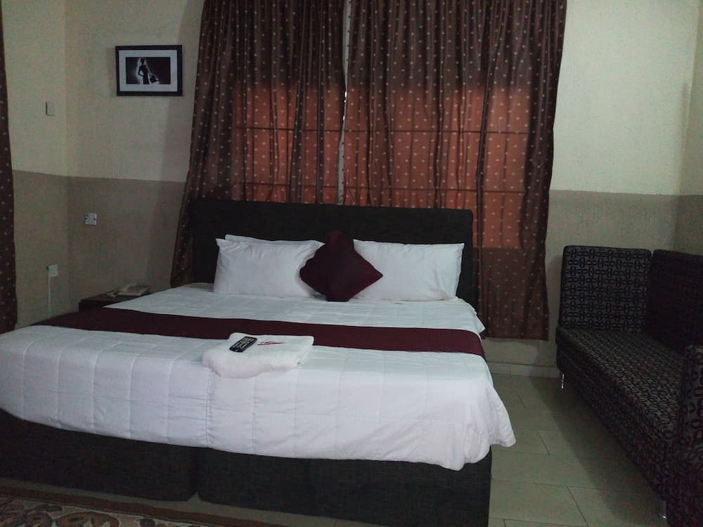 Ashosh Hotel Felele Rab