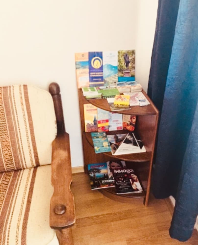 Guest House Gnezdo kota - hostel