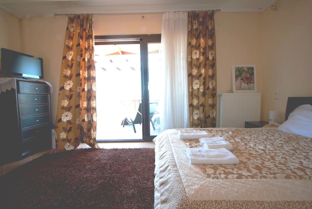 Nutsford Private Pool Villa