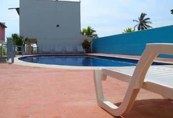 Cabaña Vacacional En Coveñas Con Piscina