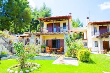 Bizmut Garden House Shared Pool