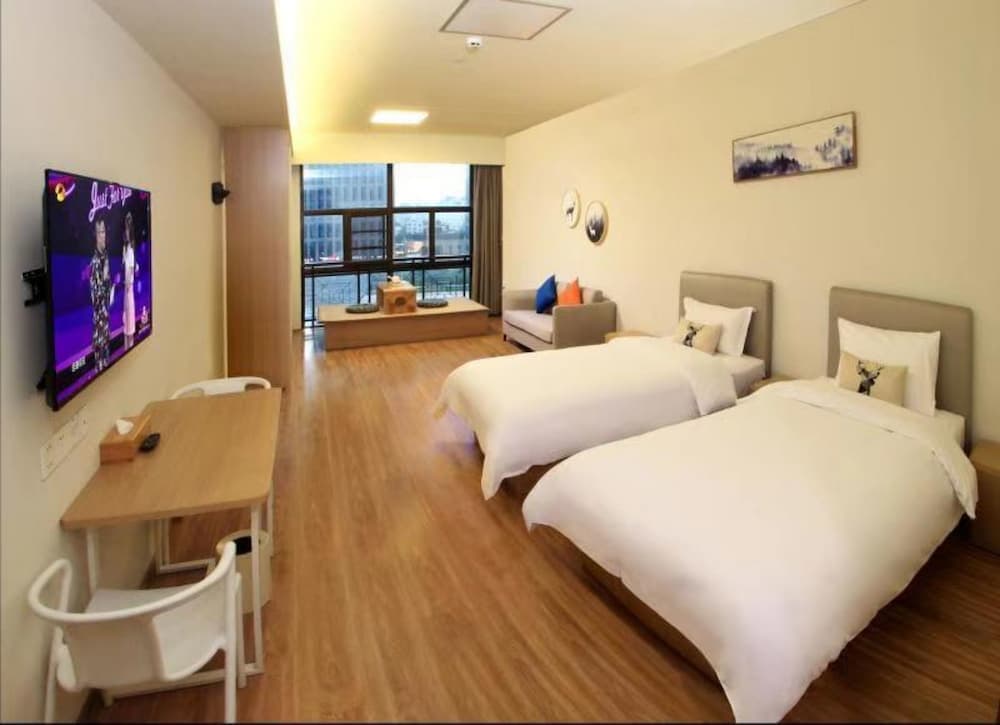 CJIA Apartment East Railway Station