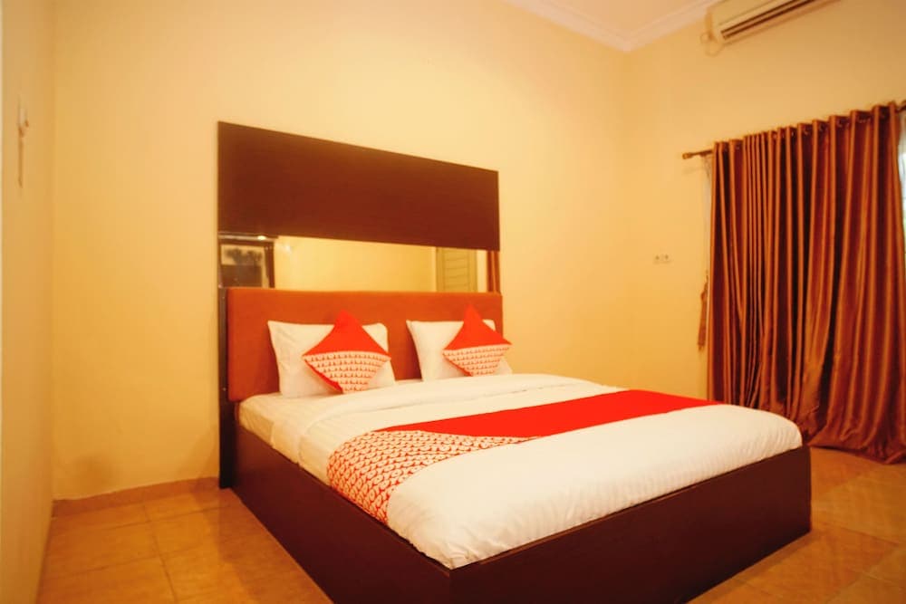 OYO 207 Nugraha Homestay