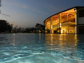 Gulmohar Greens - Golf & Country Club