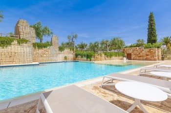 Cava Li Santi Residence