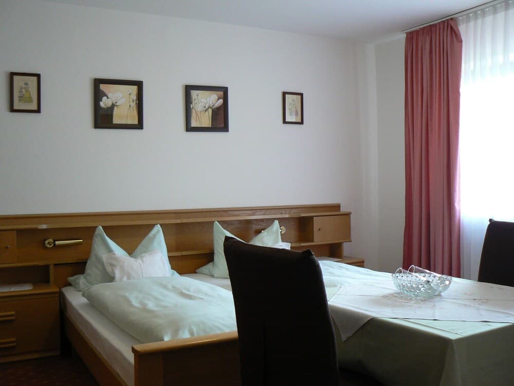 Pension Haus Evelyn & Haus Heidemarie