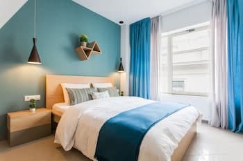 Dynasta Central Suites