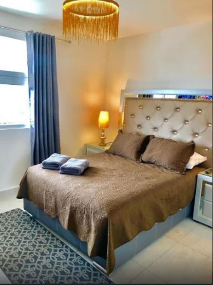 Niza Five Luxury Beach Apartments