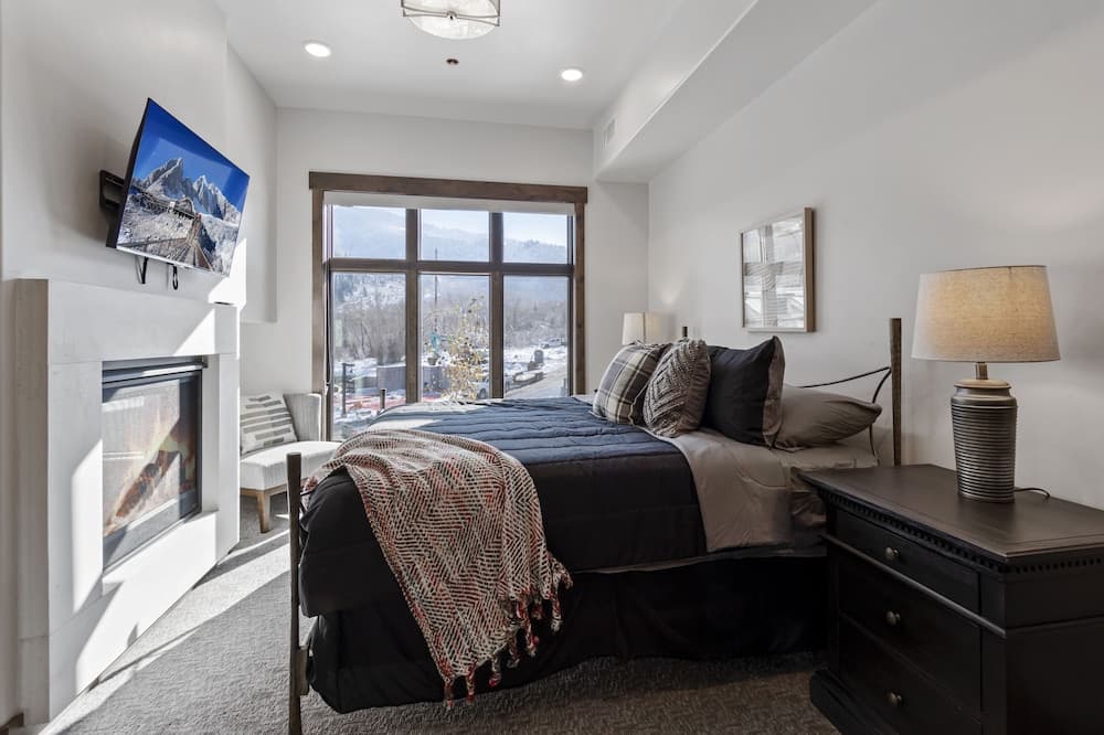 Blackstone by Canyons Village Rentals