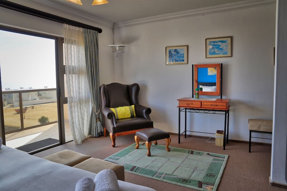 Shallow Water Inn Guesthouse