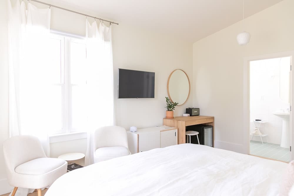 Guest House Raleigh - Adults Only