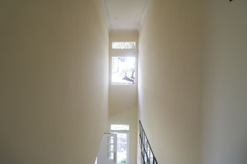 RedDoorz @ Jalan Gatot Subroto Jakarta