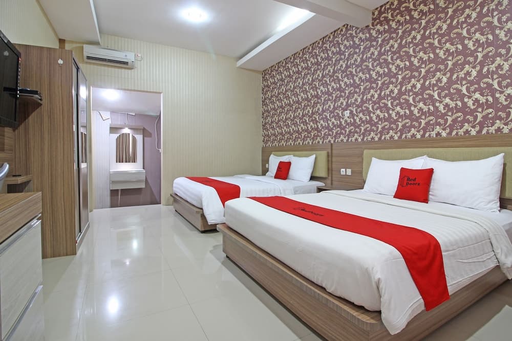 RedDoorz near Jogja City Mall