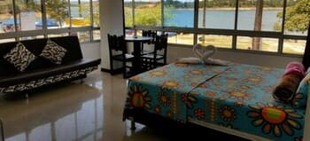 Hospedaje Cristal del Lago