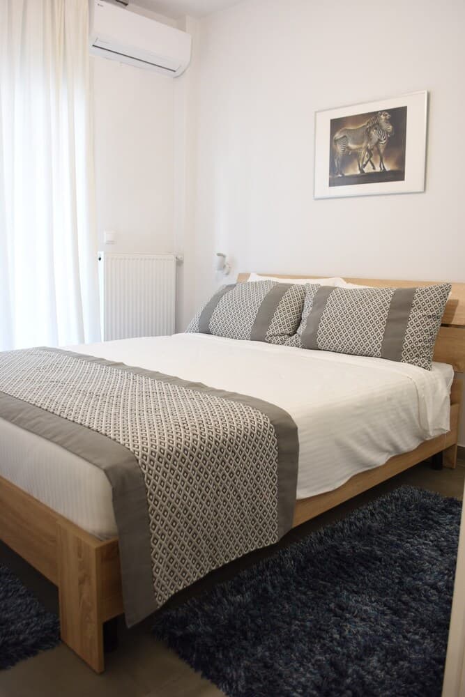 Heliconia Deluxe Apt Must