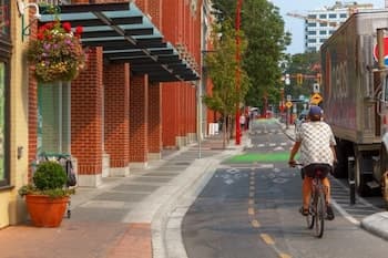 Central Victoria B Apartment