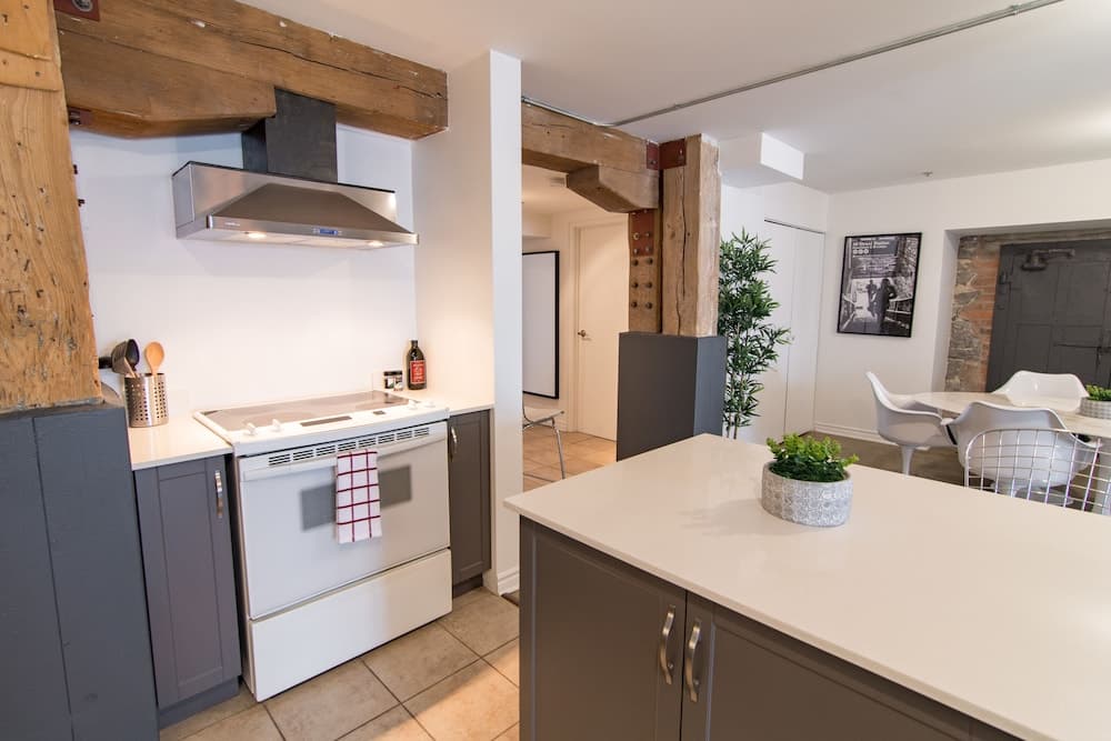 1821 Industrial Loft in Old Port by Nuage