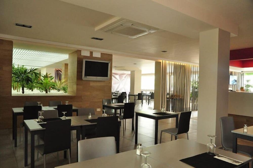 Hostal Restaurante Paco