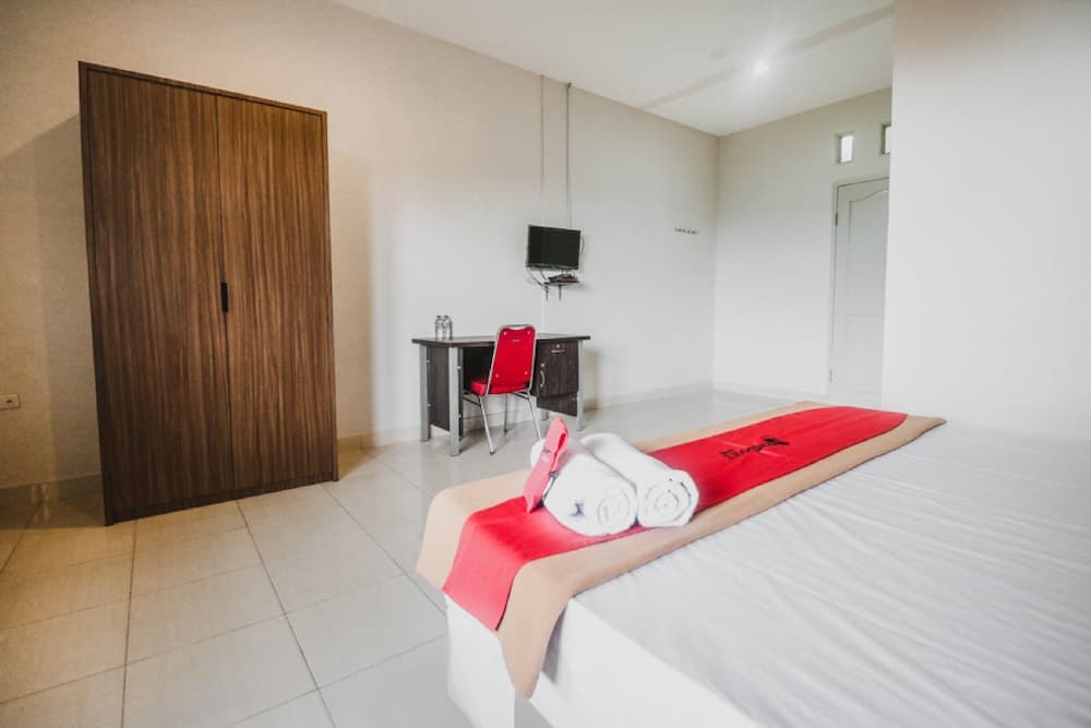 RedDoorz @ Jalan Hayam Wuruk Lampung