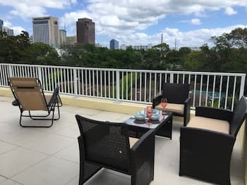 4BR Townhouse 906 by Ideal Experience VR