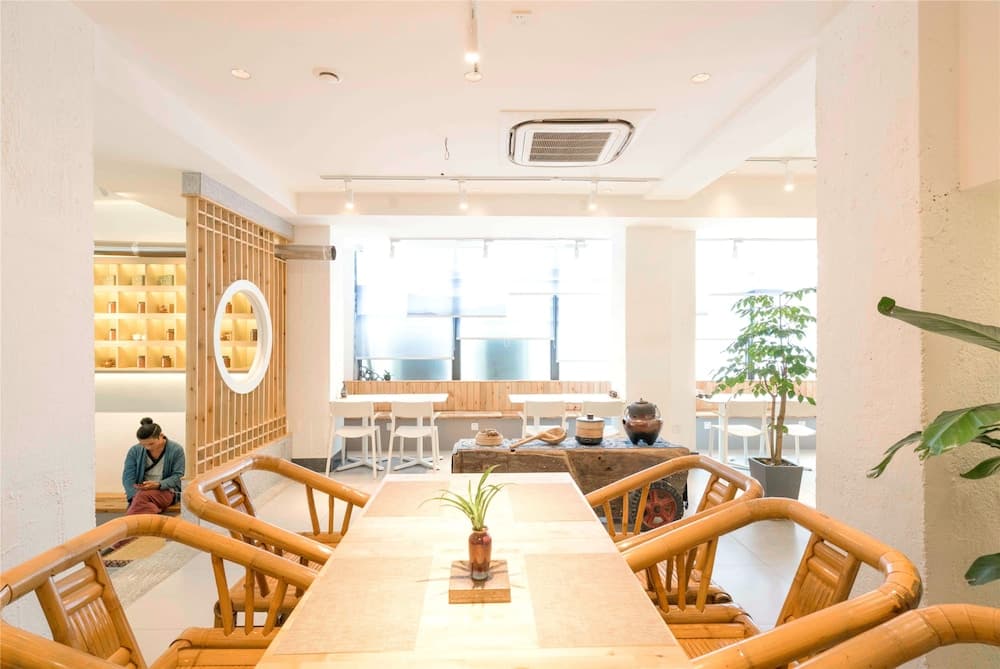 Zen Tea House Elephant Trunk Hill Park