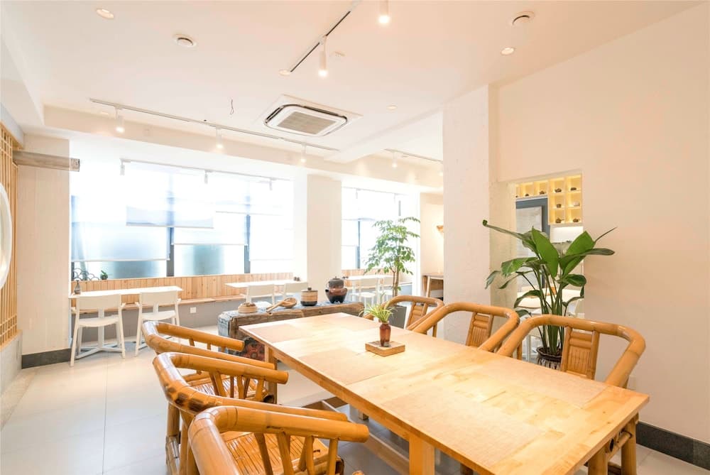 Zen Tea House Elephant Trunk Hill Park