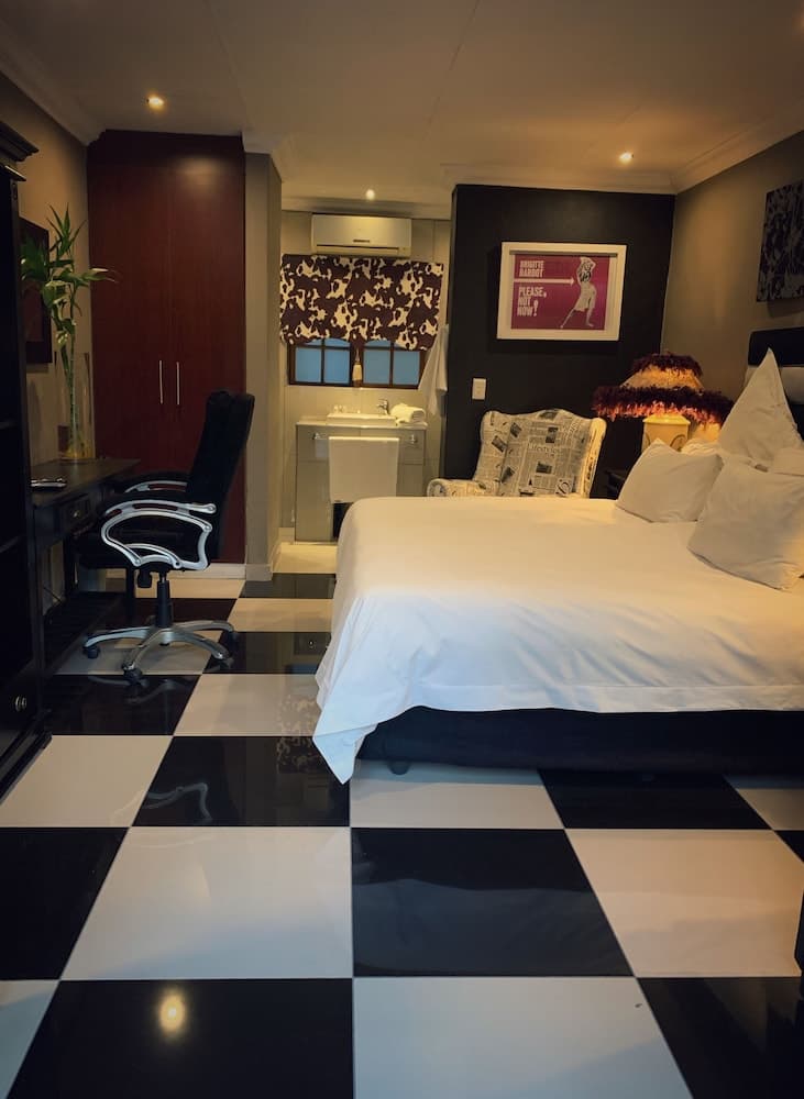 Little Eden Guest Lodge