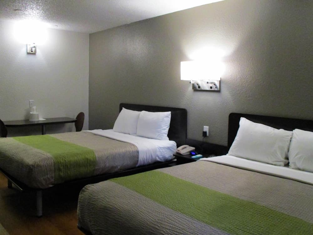 Studio 6 Little Rock, AR - West